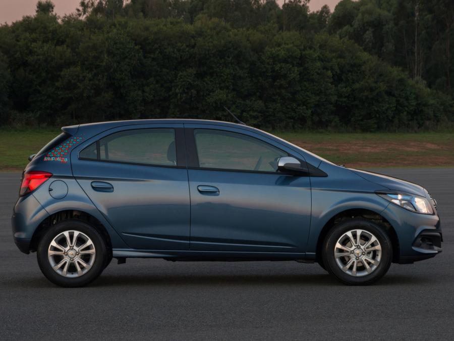  Chevrolet Onix Lollapalooza 2014 года  (фото 24 из 27)